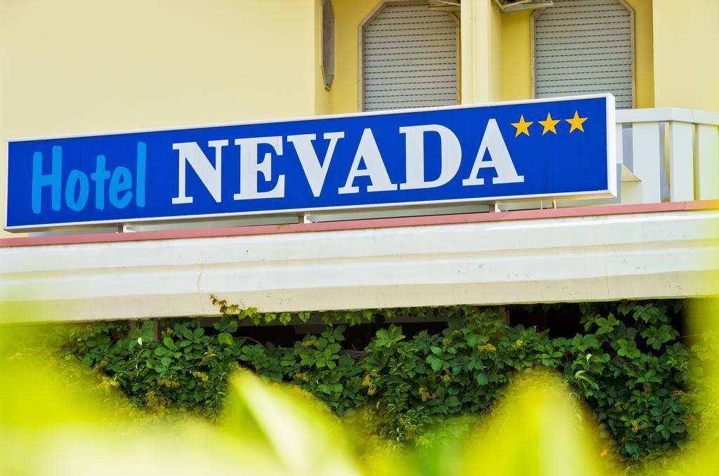 Hotel Nevada Bibione Buitenkant foto