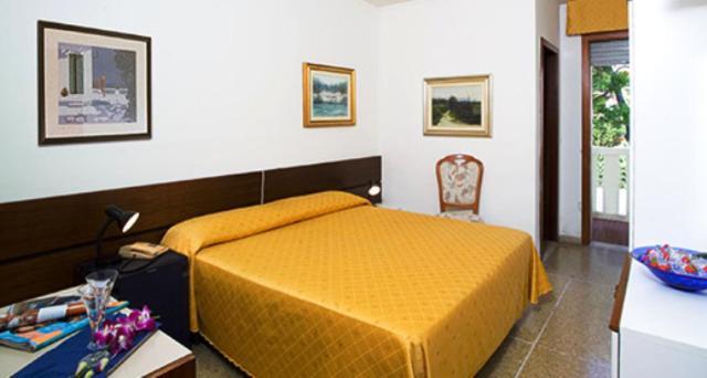 Hotel Nevada Bibione Buitenkant foto
