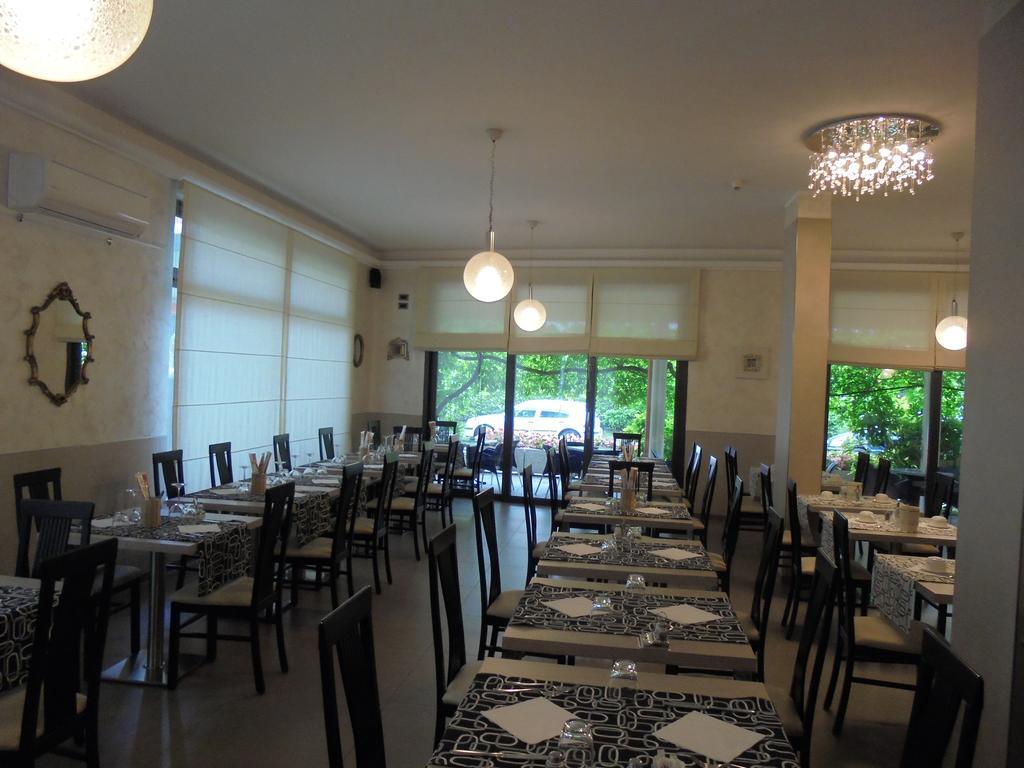 Hotel Nevada Bibione Buitenkant foto
