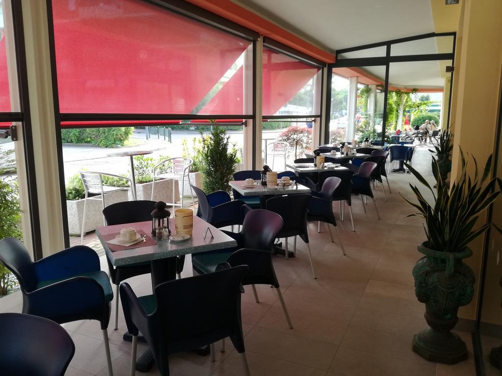 Hotel Nevada Bibione Buitenkant foto
