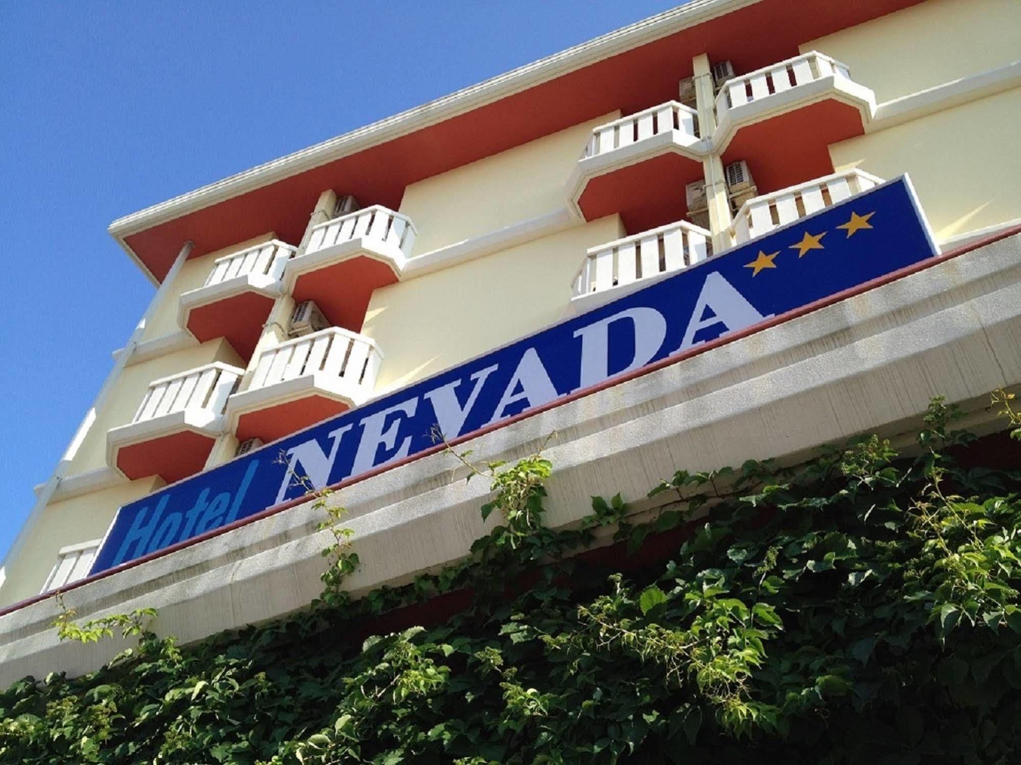 Hotel Nevada Bibione Buitenkant foto